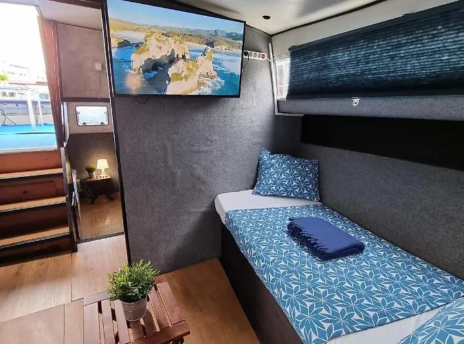 Experiencia En El Mar C Bateau-hôtel